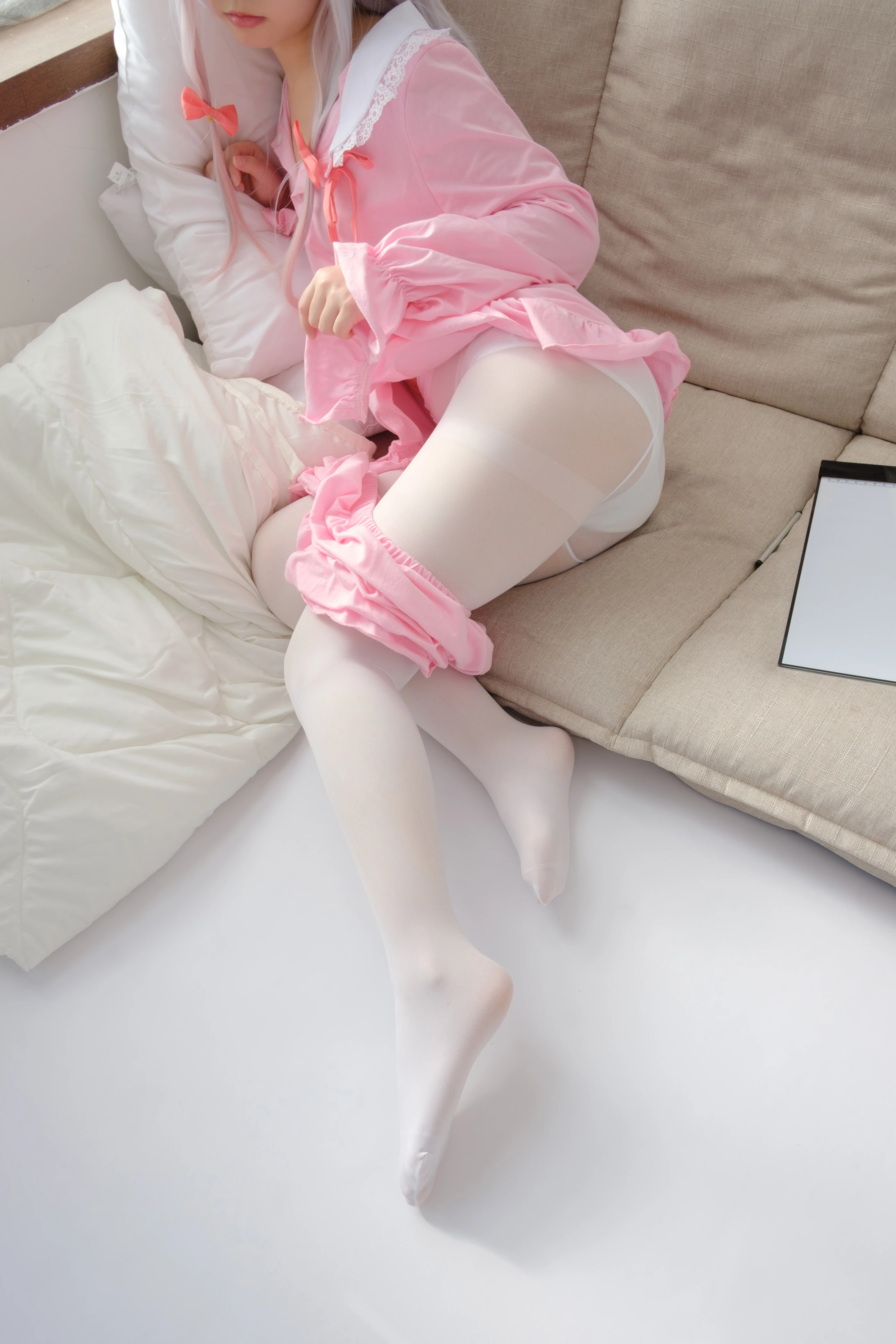 森萝财团 [ALPHA-015] 粉衣白丝 [102P]插图6